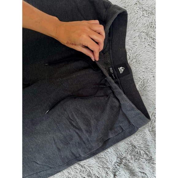 Quiksilver Dark Charcoal Grey Sweatshorts Men’s Size Medium - Picture 5 of 5